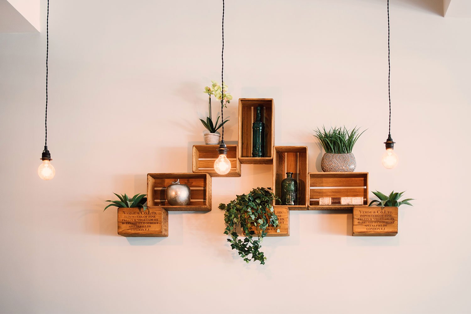Demolate Floating shelves
